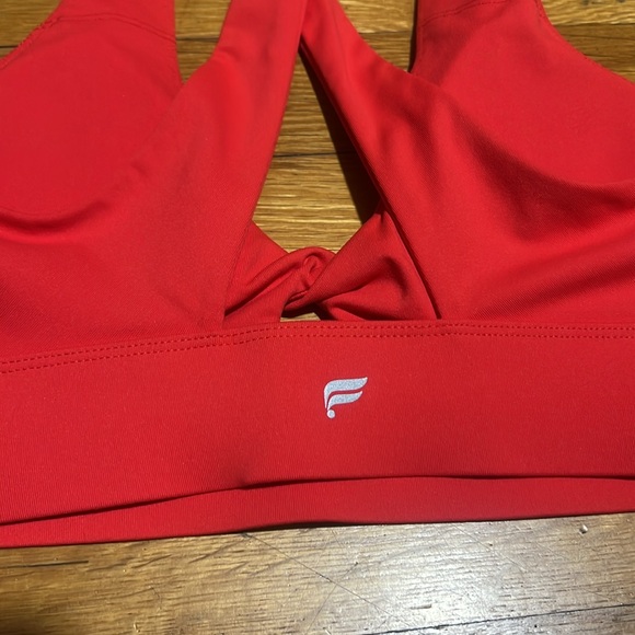 Fabletics Oasis Twist Sports Bra Medium Support in Red, size XS/S - Picture 7 of 11